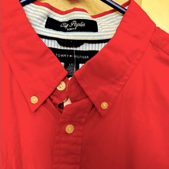 Size large, Tommy Hilfiger, red button, collared shirt - Picture 3 of 4